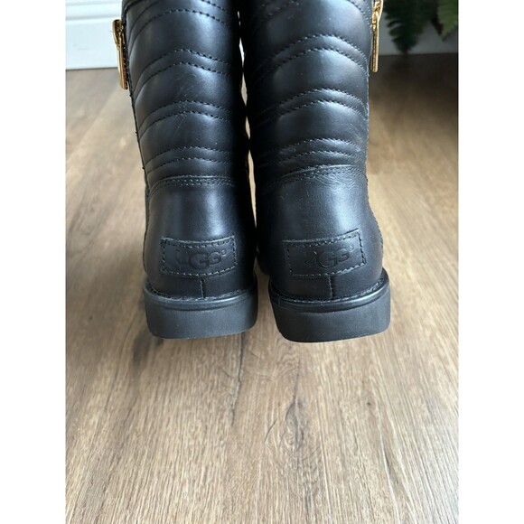 UGG AVIVA EMBOSSED CROCODILE BLACK LEATHER SHORT BOOTS SIZE US 7 WOMENS - Picture 4 of 6
